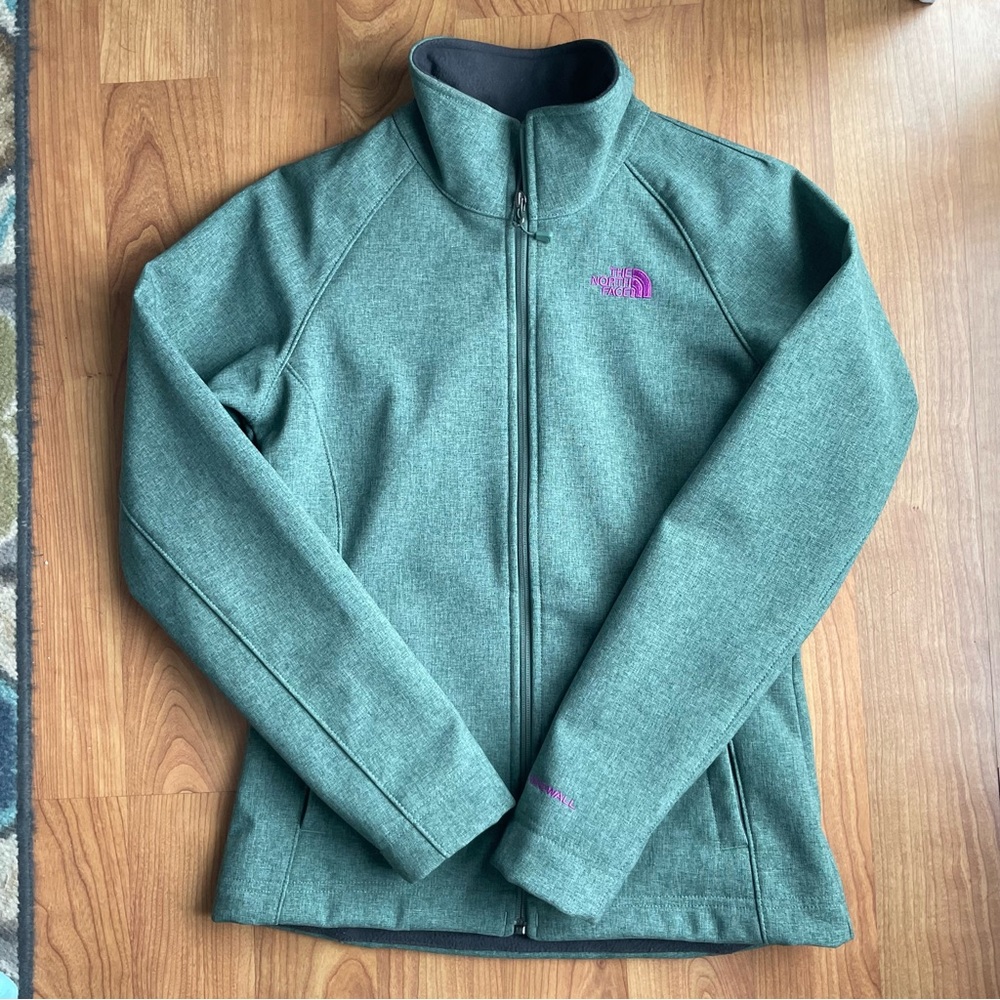 🥳Host Pick! X2🥳 North Face womens jacket